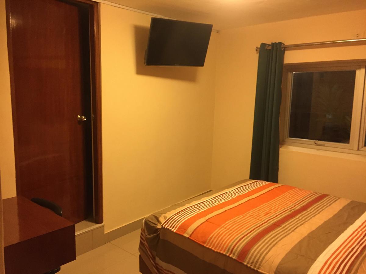 Tariri Hotel Pucallpa Luaran gambar