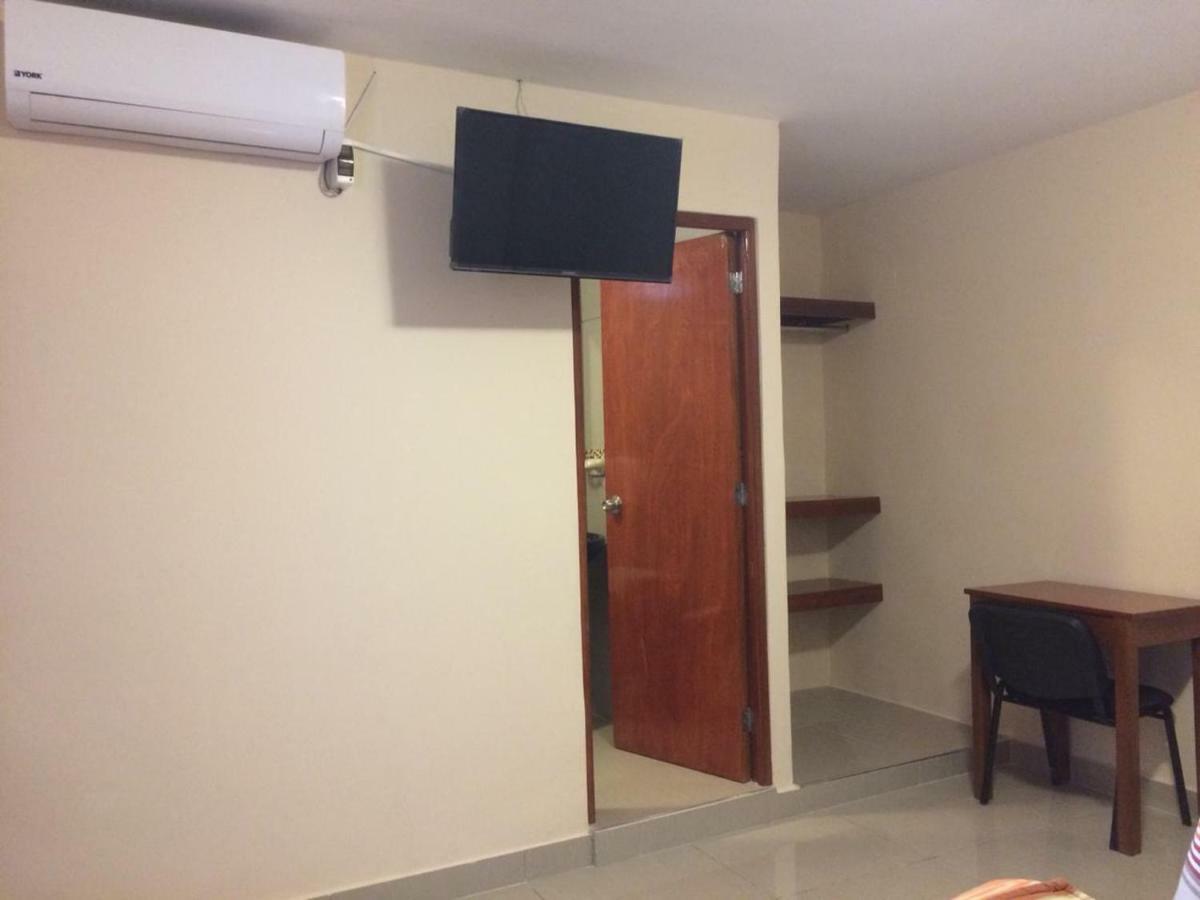 Tariri Hotel Pucallpa Luaran gambar