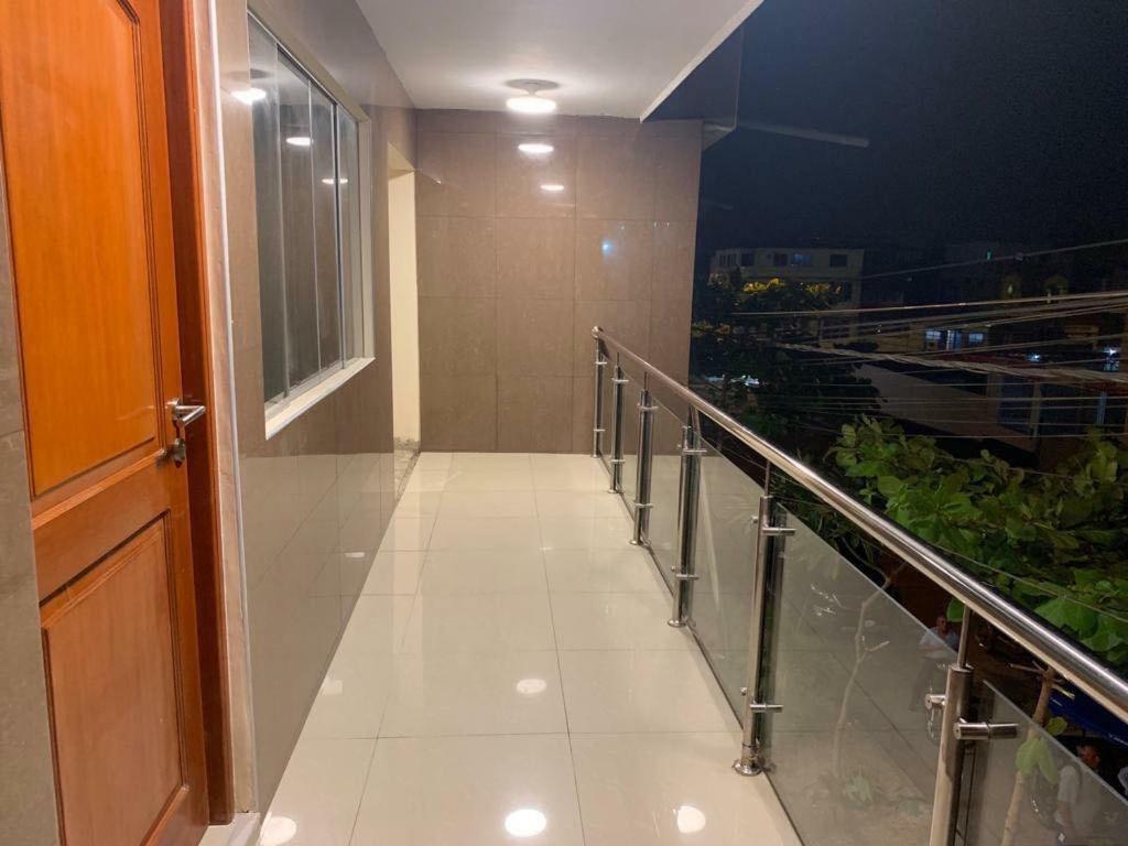 Tariri Hotel Pucallpa Luaran gambar